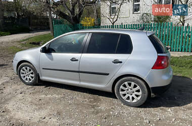 Хетчбек Volkswagen Golf 2008 в 