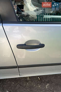 Хетчбек Volkswagen Golf 2008 в 