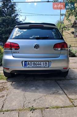 Хэтчбек Volkswagen Golf 2009 в 