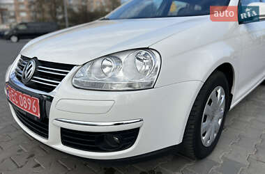 Универсал Volkswagen Golf 2009 в 