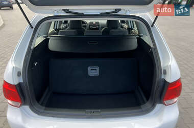 Универсал Volkswagen Golf 2009 в 