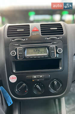 Универсал Volkswagen Golf 2009 в 