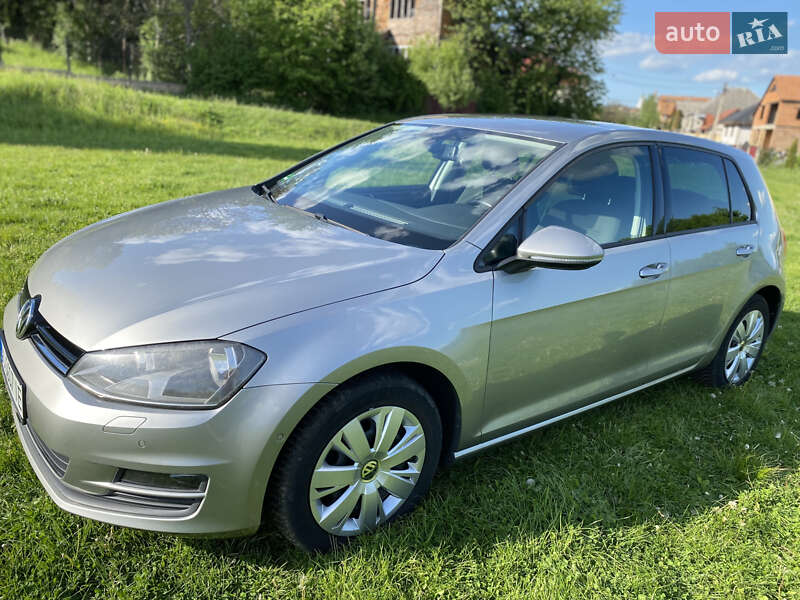 Хэтчбек Volkswagen Golf 2013 в Мукачево