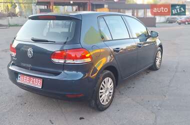 Хэтчбек Volkswagen Golf 2010 в Нежине
