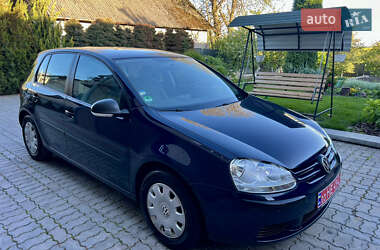 Хэтчбек Volkswagen Golf 2007 в 