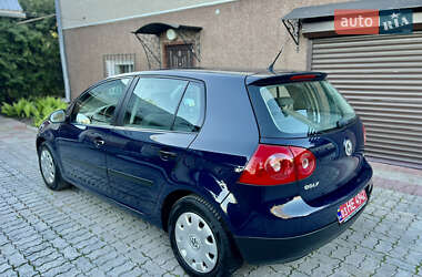 Хэтчбек Volkswagen Golf 2007 в 