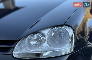 Хэтчбек Volkswagen Golf 2007 в 