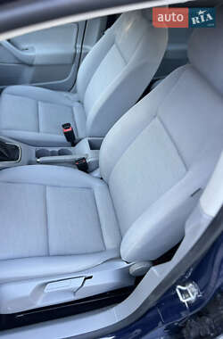 Хэтчбек Volkswagen Golf 2007 в 