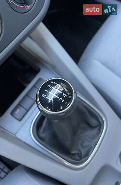 Хэтчбек Volkswagen Golf 2007 в 