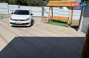 Хетчбек Volkswagen Golf 2011 в 
