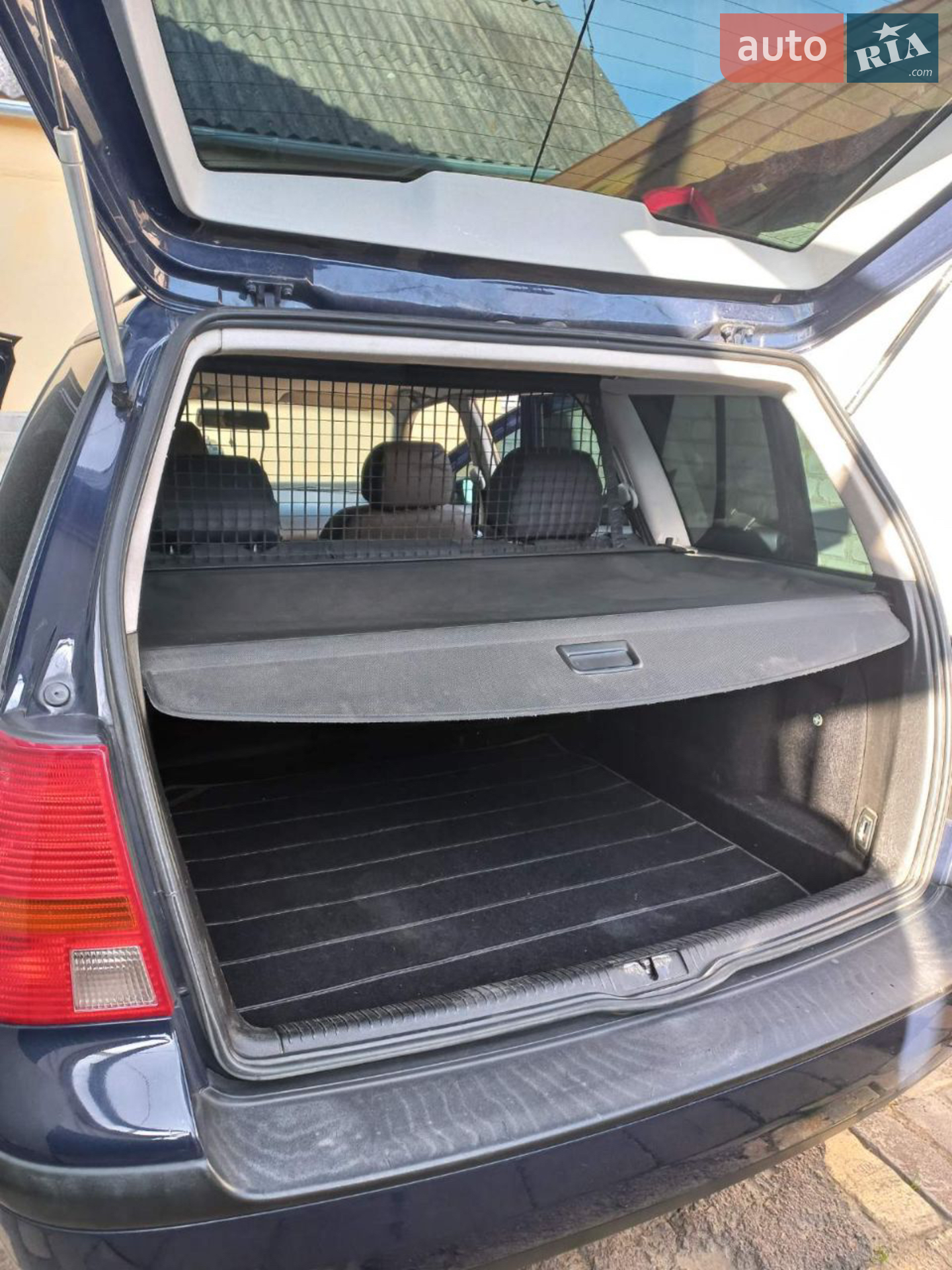 Volkswagen Golf 2002 VIN WVWZZZ1JZ2W415353 фото оголошення 2 з 8