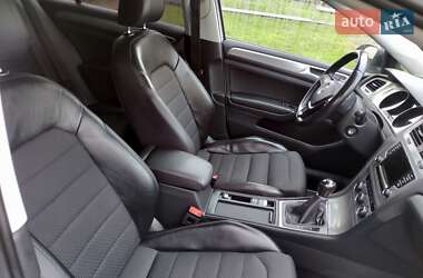 Универсал Volkswagen Golf 2014 в 