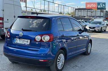 Хетчбек Volkswagen Golf 2005 в 