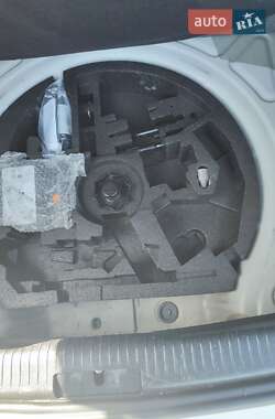 Хетчбек Volkswagen Golf 2012 в 