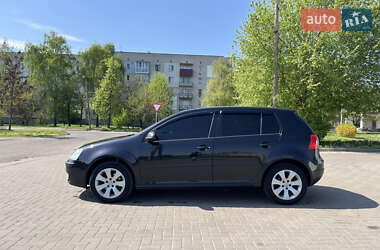Хэтчбек Volkswagen Golf 2009 в 
