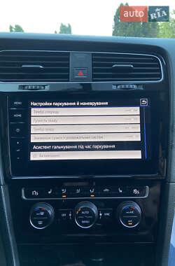 Универсал Volkswagen Golf 2017 в 