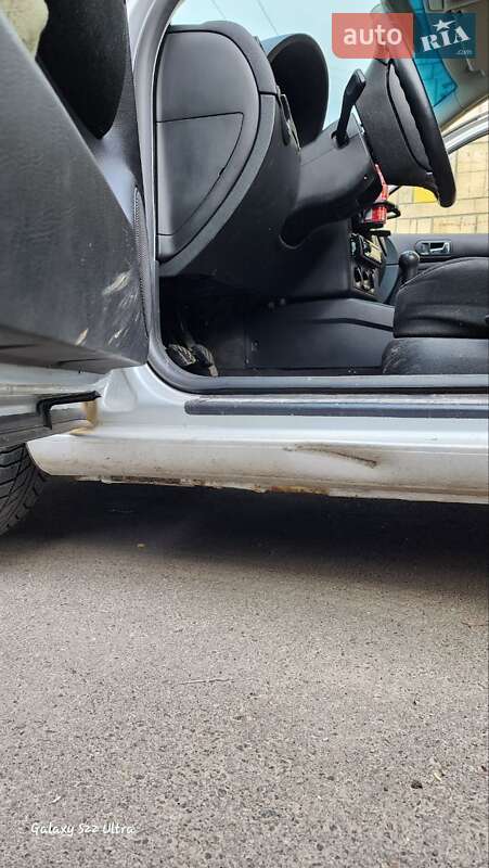 Хетчбек Volkswagen Golf 2002 в Вишгороді