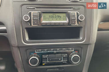 Хетчбек Volkswagen Golf 2009 в 