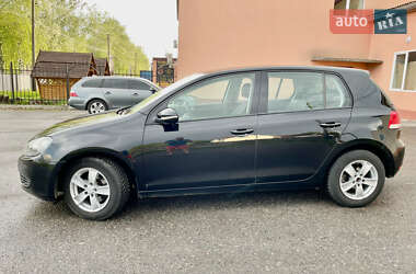 Хетчбек Volkswagen Golf 2009 в 