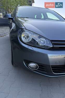 Универсал Volkswagen Golf 2010 в 
