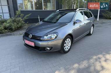 Универсал Volkswagen Golf 2010 в 