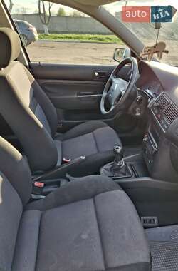 Универсал Volkswagen Golf 2001 в 
