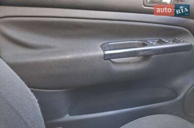 Универсал Volkswagen Golf 2001 в 