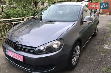 Универсал Volkswagen Golf 2011 в 