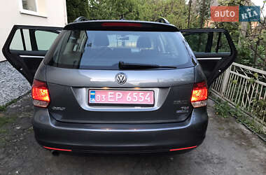 Универсал Volkswagen Golf 2011 в 