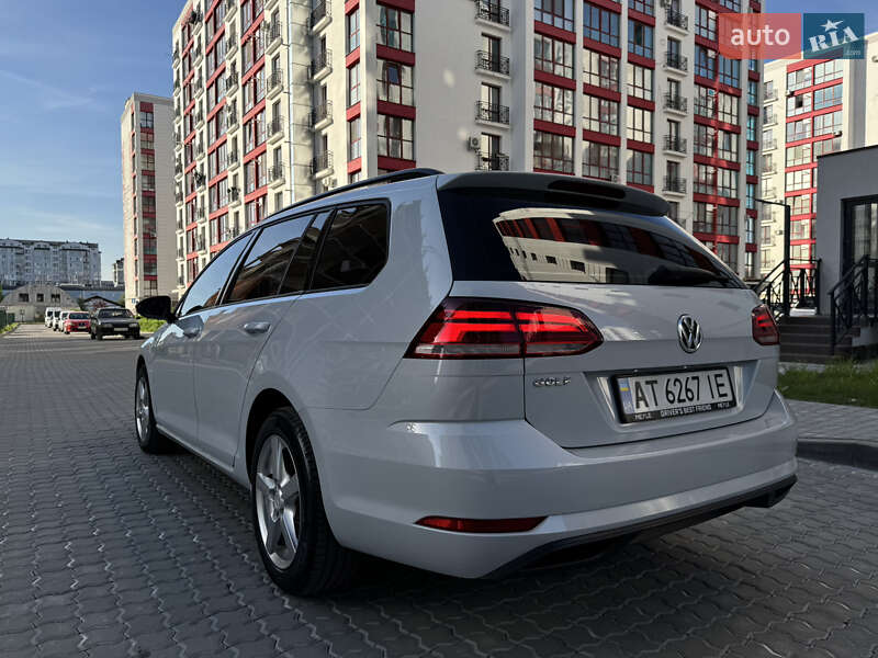 Універсал Volkswagen Golf 2018 в Івано-Франківську