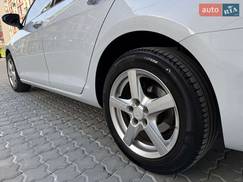 Універсал Volkswagen Golf 2018 в Івано-Франківську