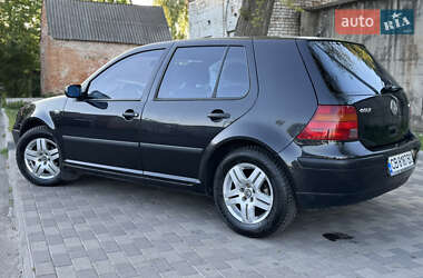 Хетчбек Volkswagen Golf 2001 в 