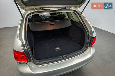 Универсал Volkswagen Golf 2011 в 