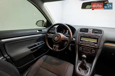 Универсал Volkswagen Golf 2011 в 
