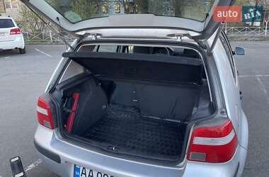 Хэтчбек Volkswagen Golf 2002 в 