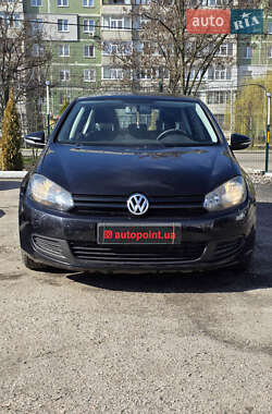 Хетчбек Volkswagen Golf 2011 в 