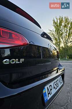 Хэтчбек Volkswagen Golf 2014 в 