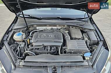 Хэтчбек Volkswagen Golf 2014 в 