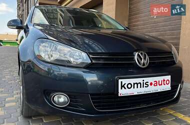 Універсал Volkswagen Golf 2010 в 