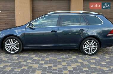 Універсал Volkswagen Golf 2010 в 