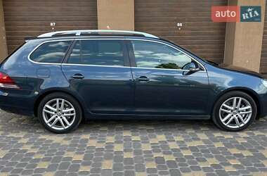 Універсал Volkswagen Golf 2010 в 
