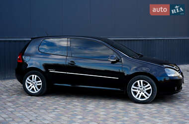 Хэтчбек Volkswagen Golf 2008 в 