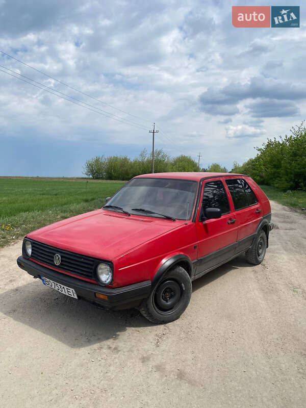 Хэтчбек Volkswagen Golf 1988 в 