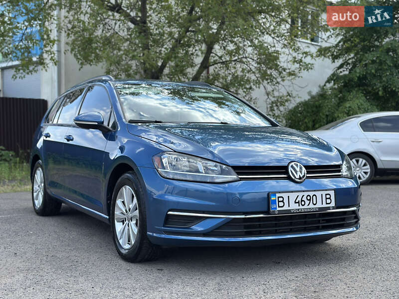 Універсал Volkswagen Golf 2019 в Мукачевому