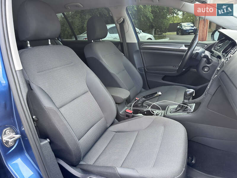 Універсал Volkswagen Golf 2019 в Мукачевому