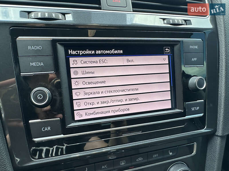 Універсал Volkswagen Golf 2019 в Мукачевому