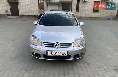 Хэтчбек Volkswagen Golf 2005 в Черновцах