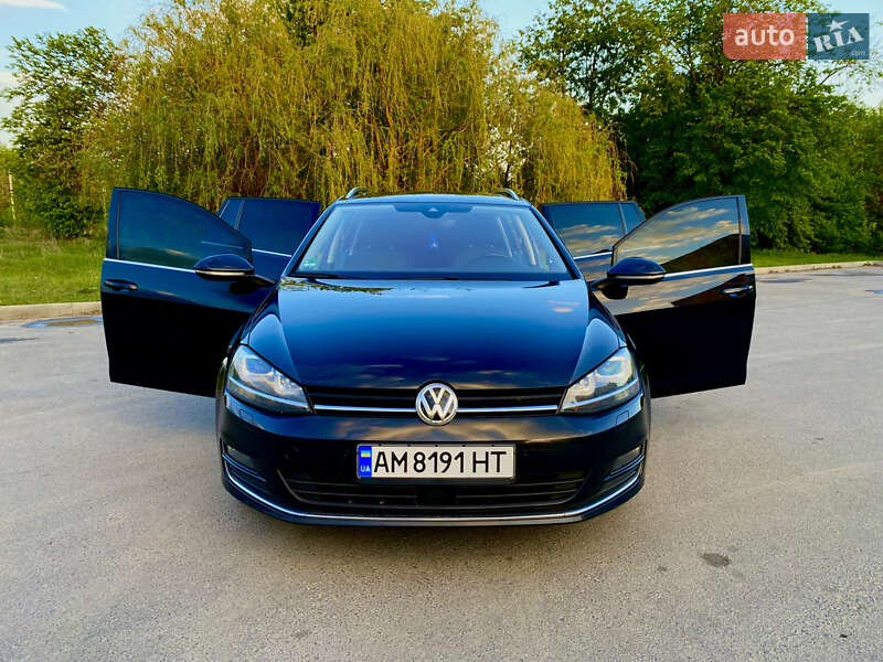 Универсал Volkswagen Golf 2016 в 