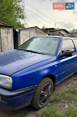 Хэтчбек Volkswagen Golf 1997 в 