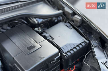Хэтчбек Volkswagen Golf 2010 в 